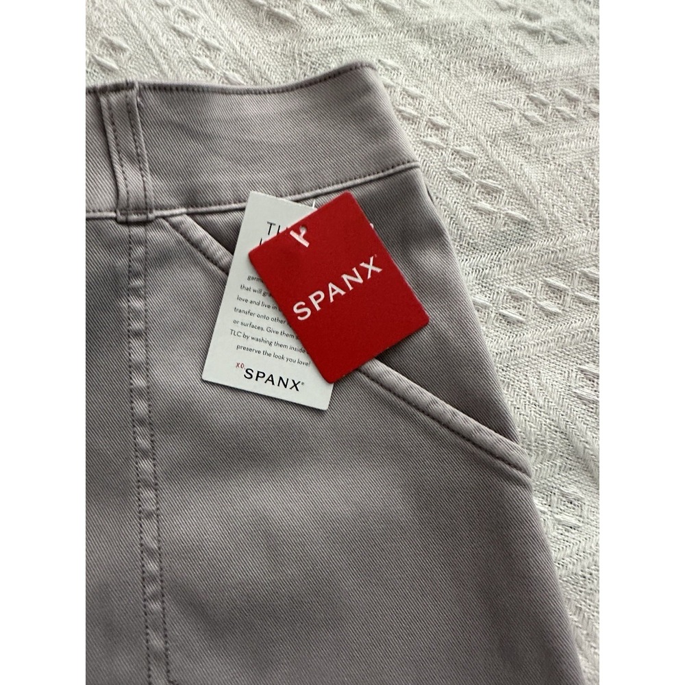 SPANX Shorts Womens Light Orchid Pull On 4 Way Stretch Large NEW - Picture 4 of 9